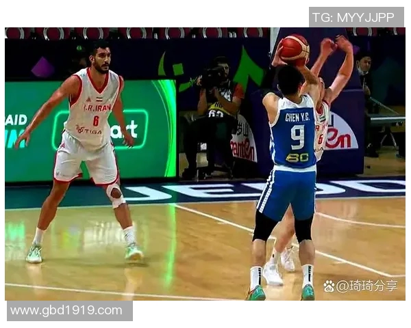 亚锦赛男篮对决伊朗台湾媒体热议比赛精彩瞬间与战术分析