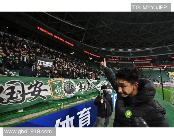 全北现代与北京国安激战亚冠赛场争夺荣耀之战